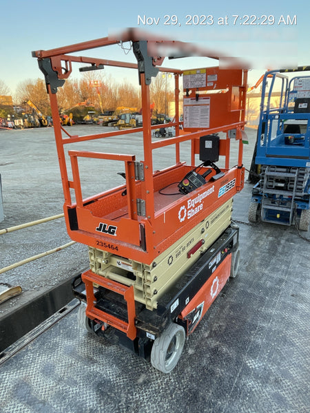 2022 JLG ES1932
