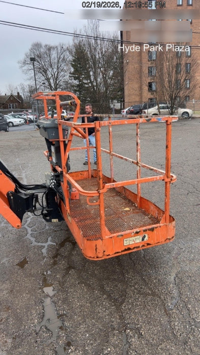 2019 JLG 800AJ