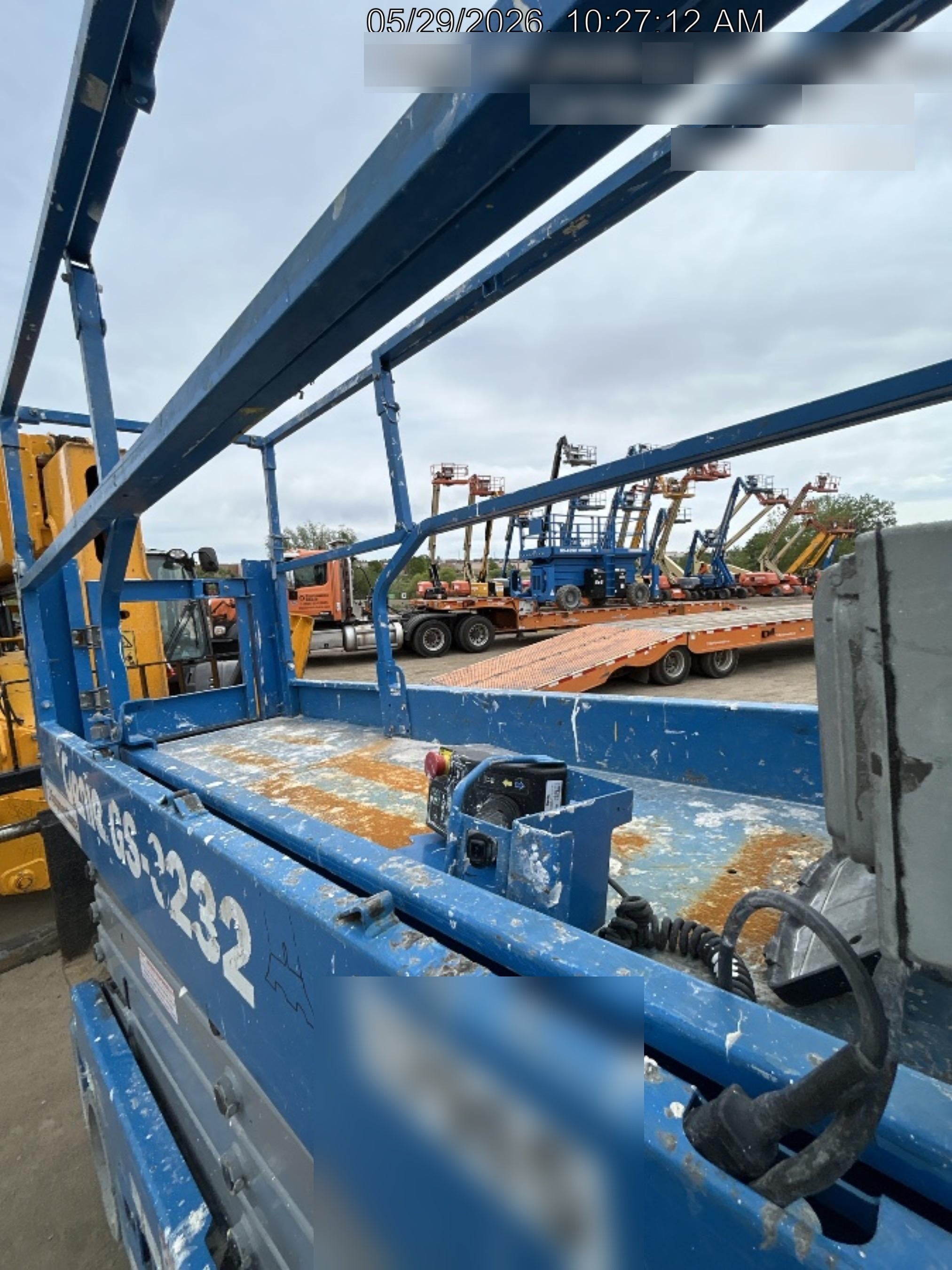 2018 Genie GS-3232 Genie GS-3232 w/Folding rails, Half height swing gate