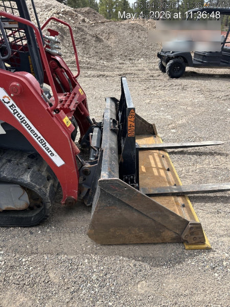 2023 TAKEUCHI TL8R2-R