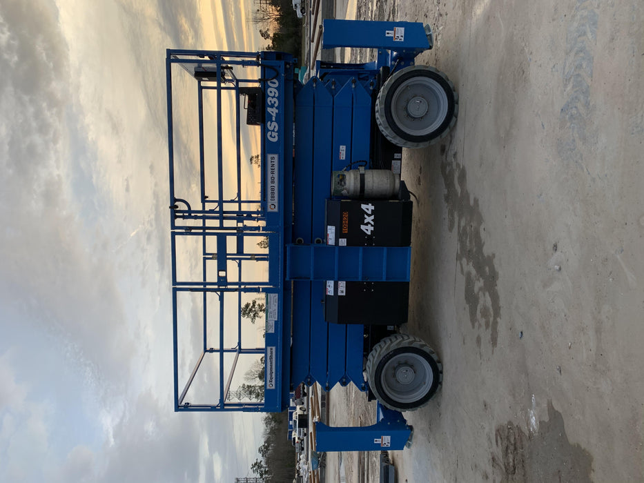 2020 GENIE GS-4390 RT
