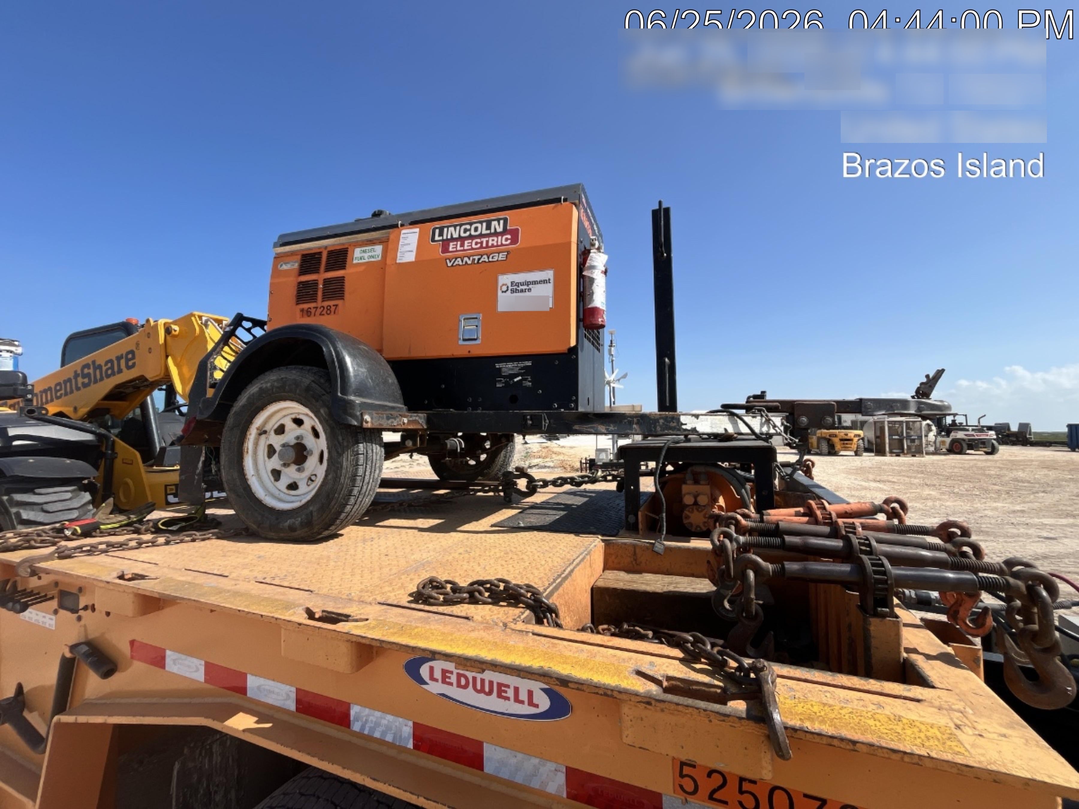2021 Lincoln Electric Vantage 322 Vantage 322 Ready Pak 3 w/ Decals, ORANGE (includes trailer, cable rack, fender light kit) NO Telematics