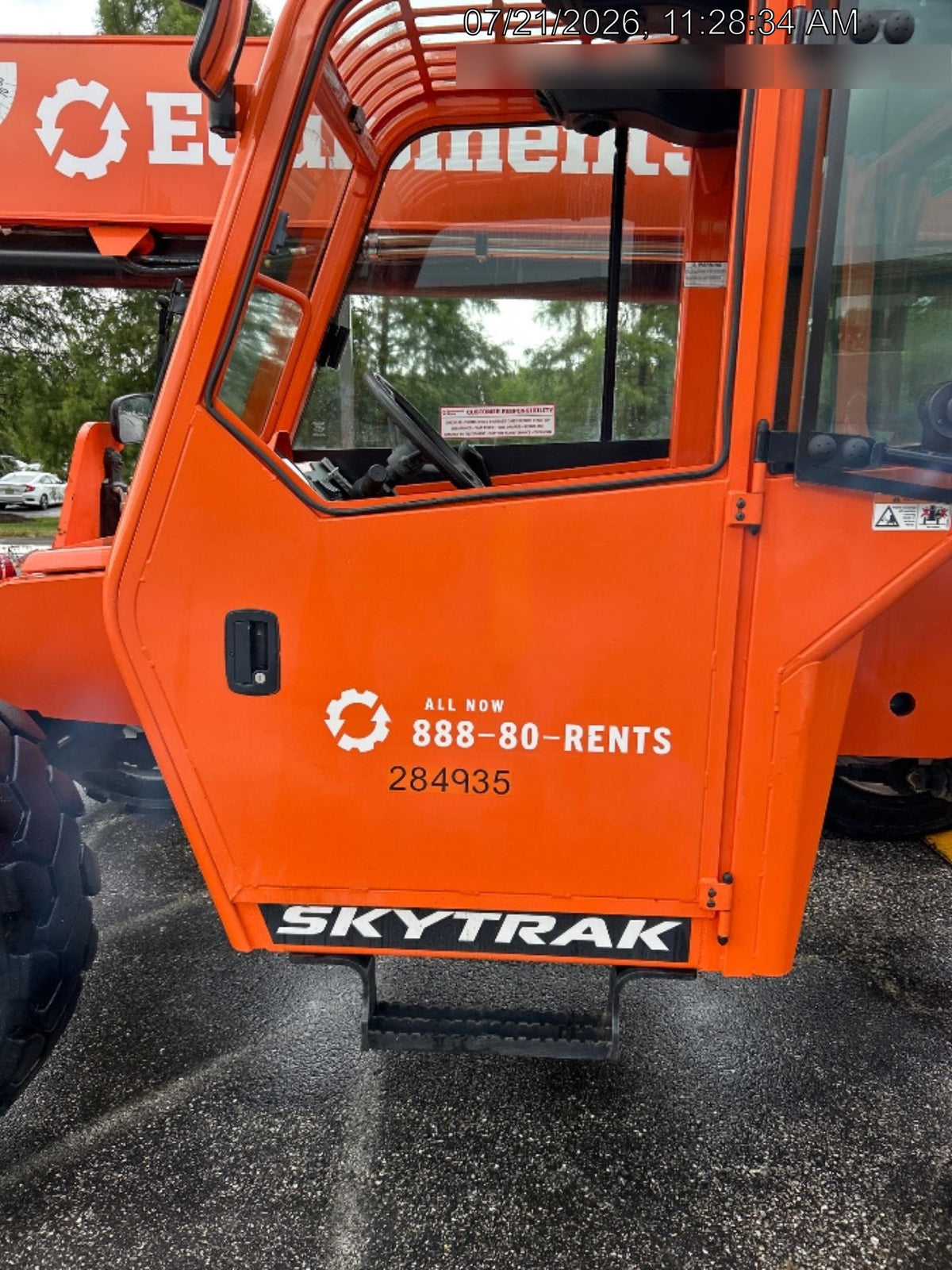2022 SKYTRAK 8042