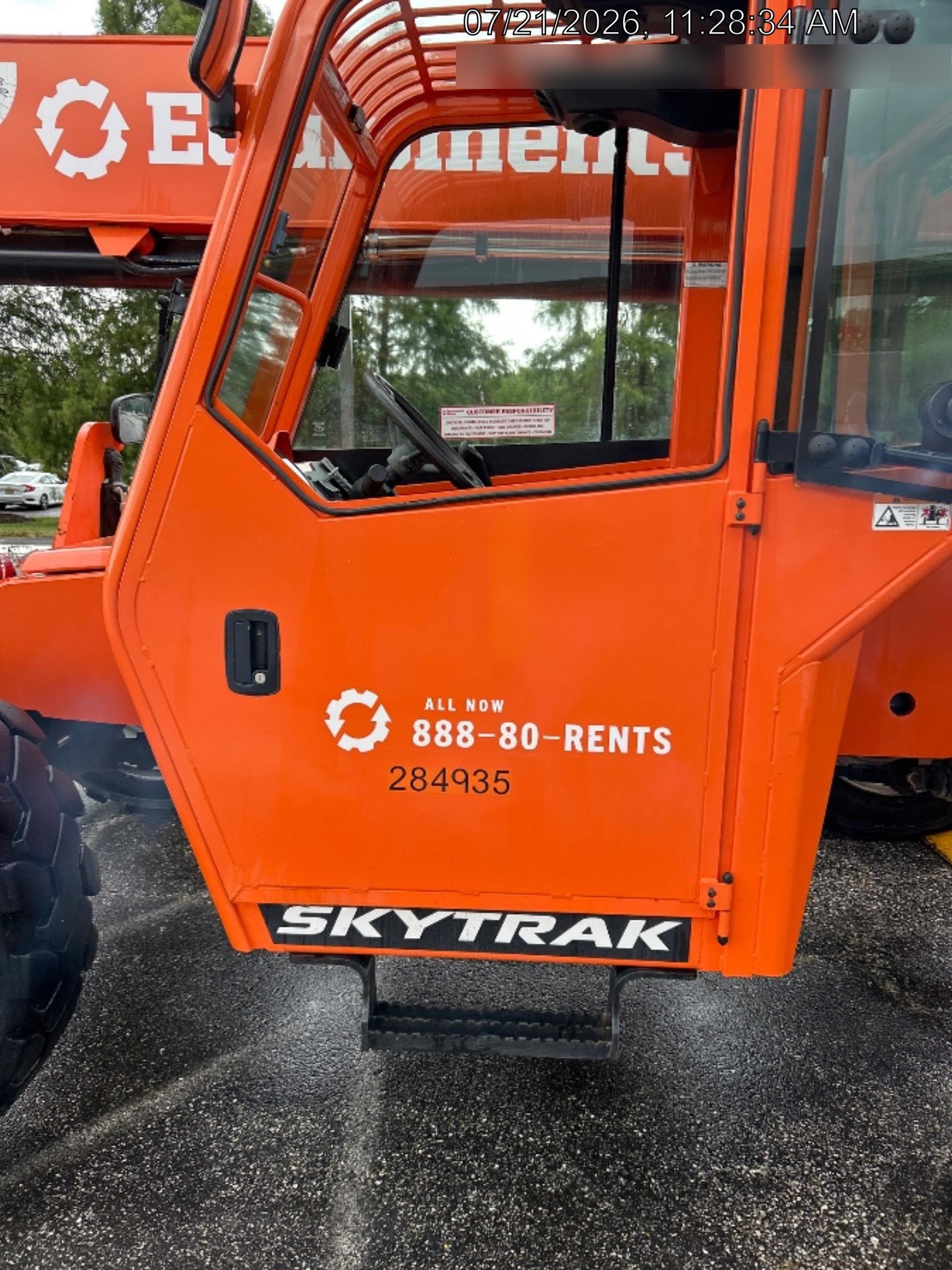 2022 SKYTRAK 8042
