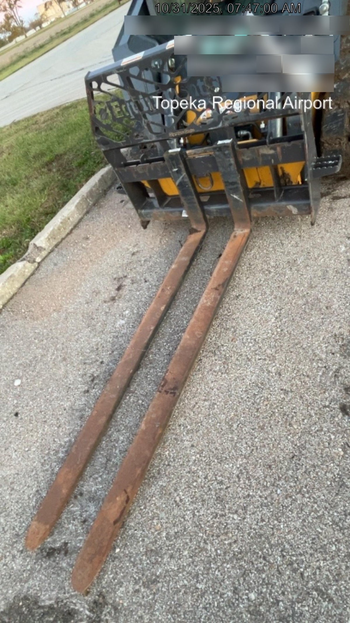 2022 PALADIN 48" Pallet Forks - Paladin