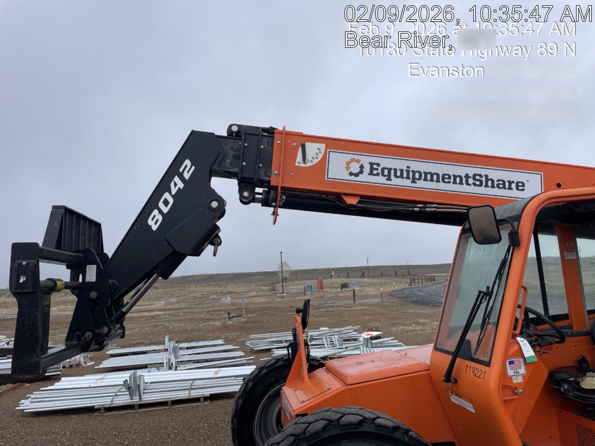 2020 SKYTRAK 8042