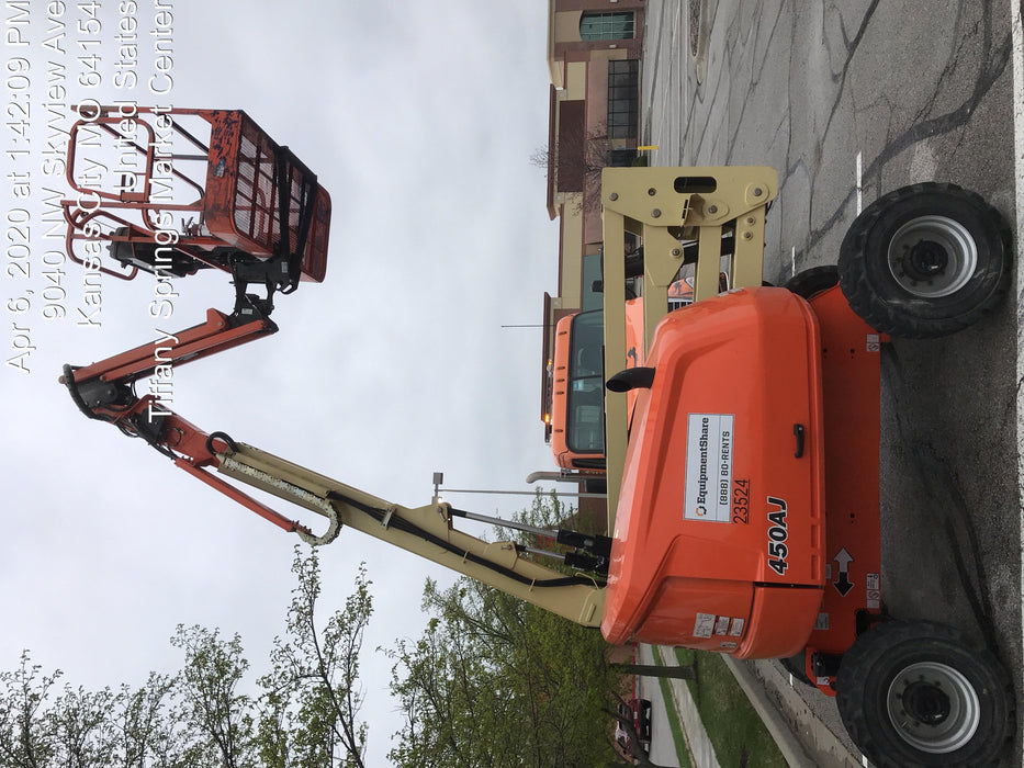 2019 JLG 450AJ