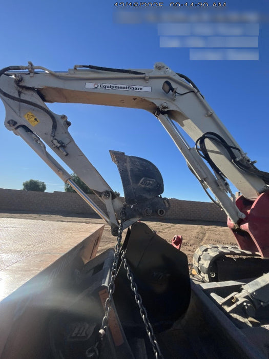 2021 TAKEUCHI TB250-2