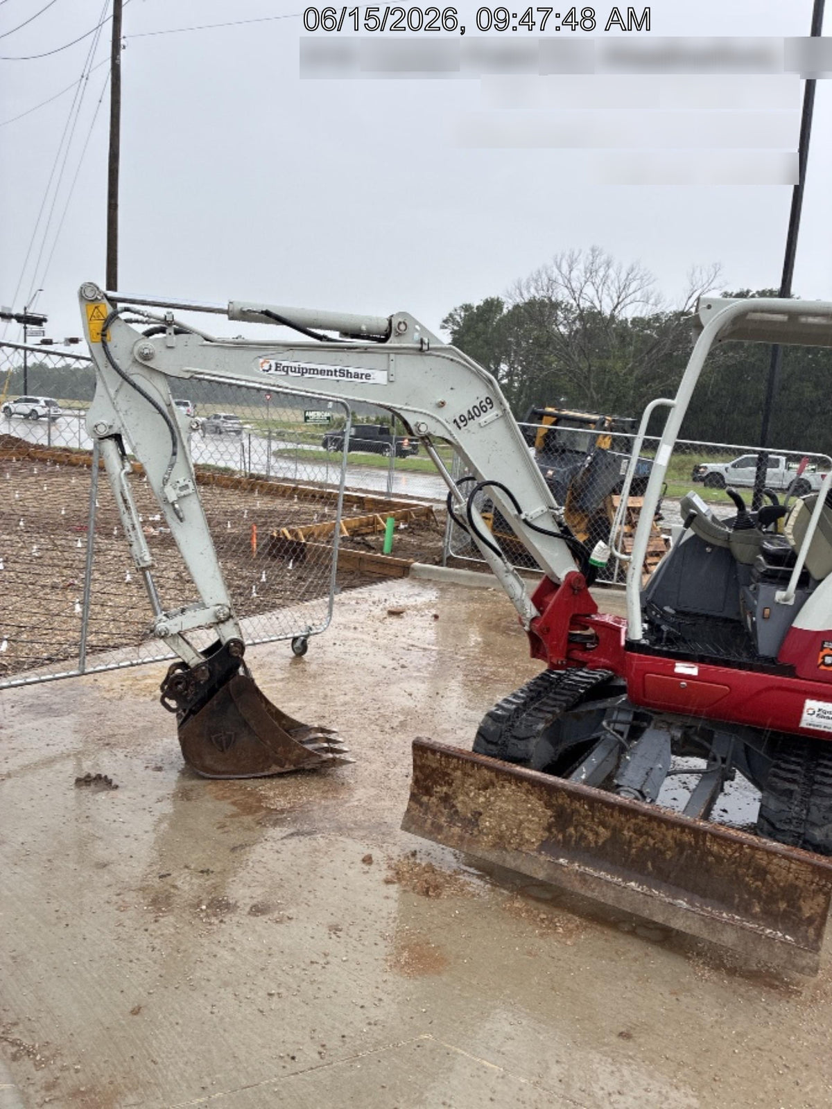 2021 TAKEUCHI TB235-2R