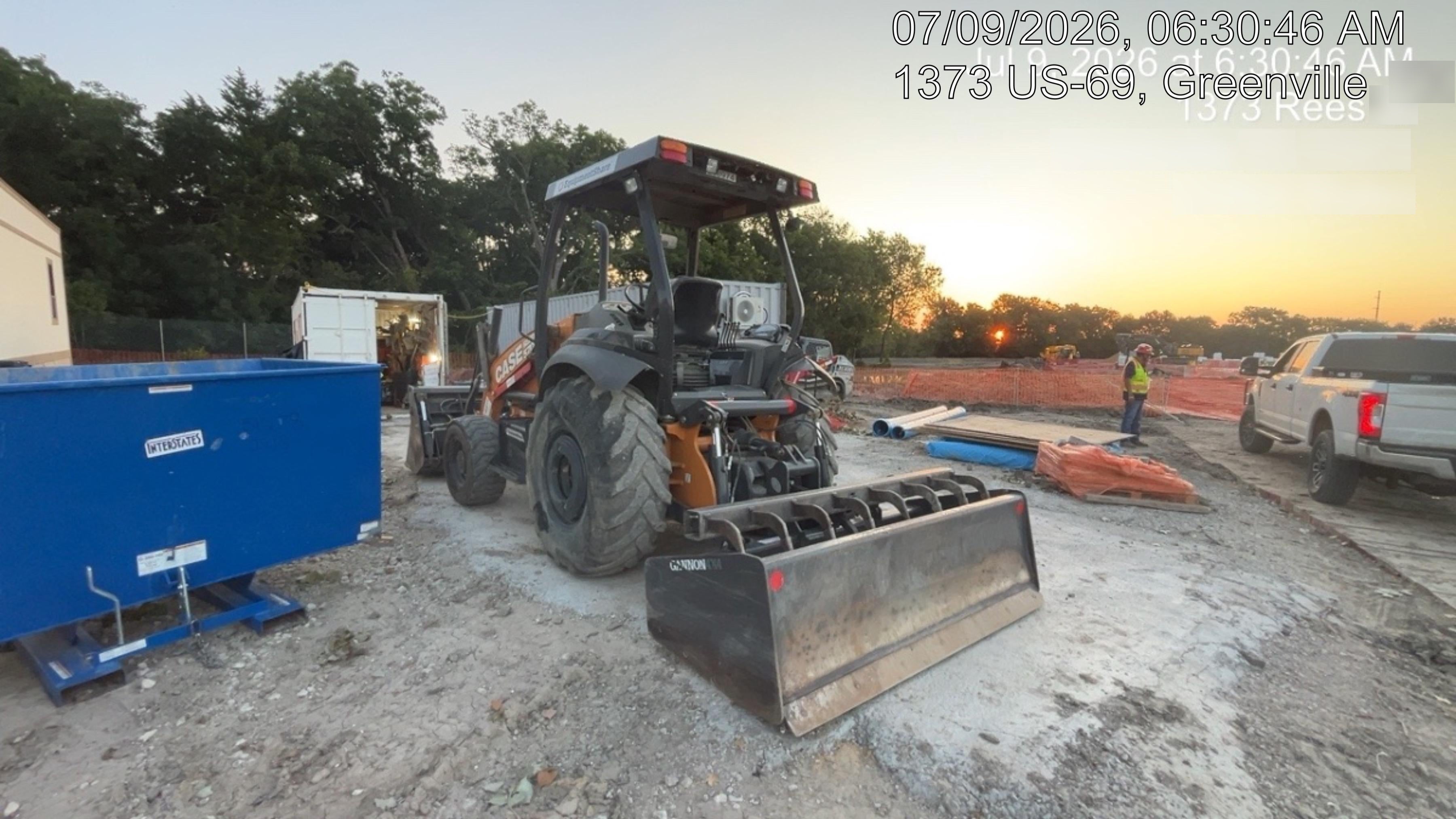 2023 CASE 570N EP