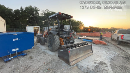 2023 CASE 570N EP
