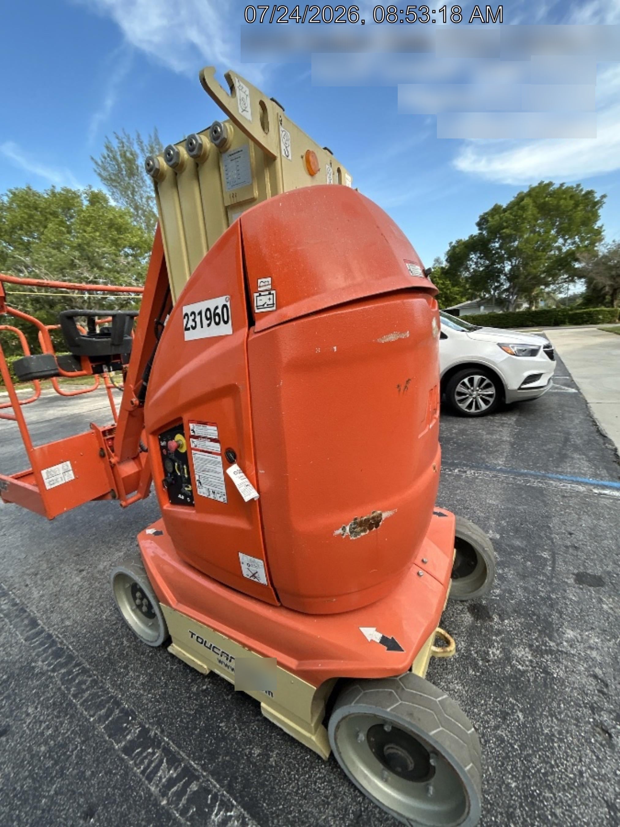 2022 JLG 26E
