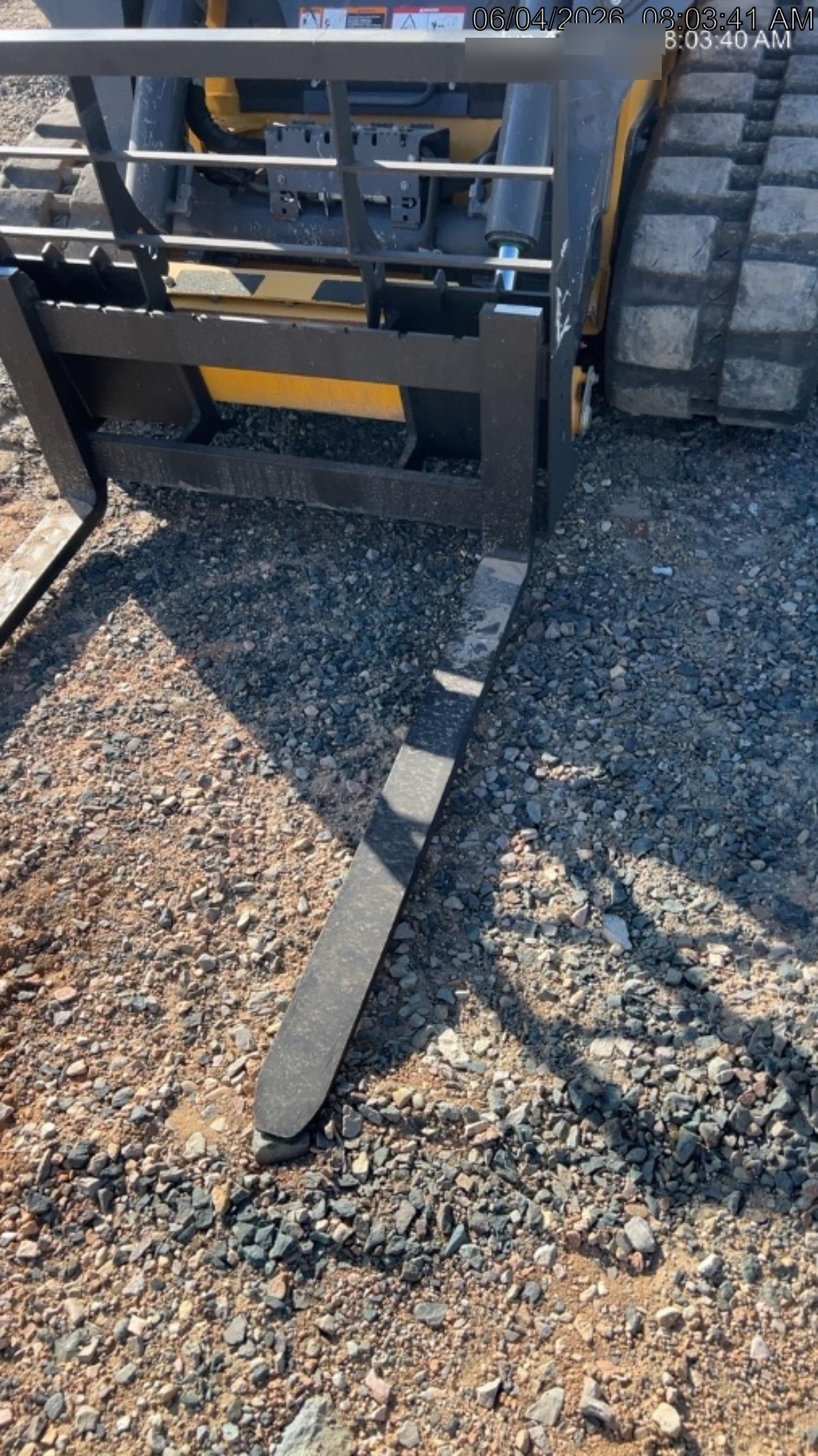 2026 ARROW MATERIAL HANDLING 72" Pallet Forks - Arrow