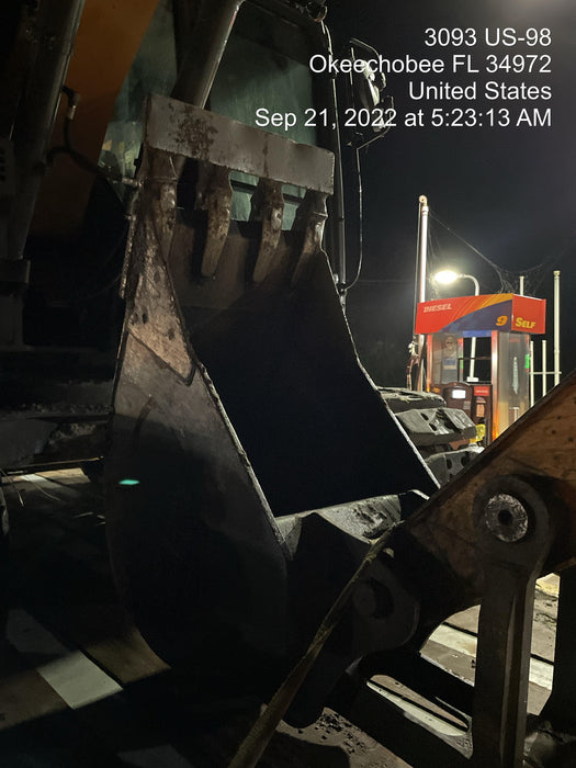 2014 WERK-BRAU 24" Bucket, 25k-35k Excavator - Werk-Brau