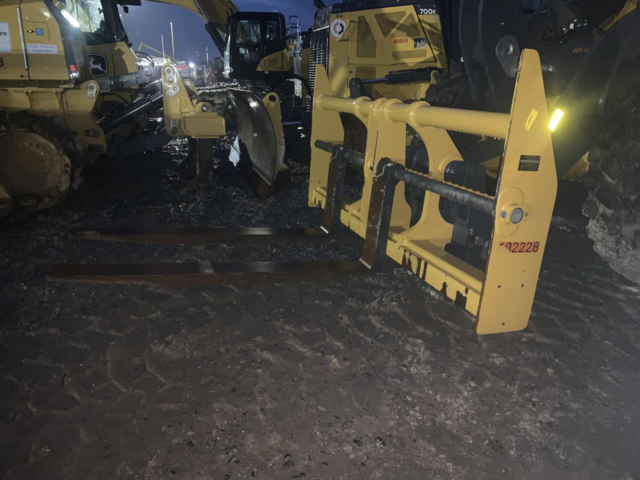 2020 JOHN DEERE 96" Loader Fork Carriage - John Deere
