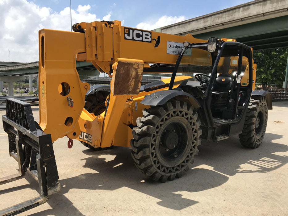 2018 JCB 510-56 JCB 510-56 74 HP w/Open ROPS, Beacon, Aux Hydraulics, Worklights, Solid Tires