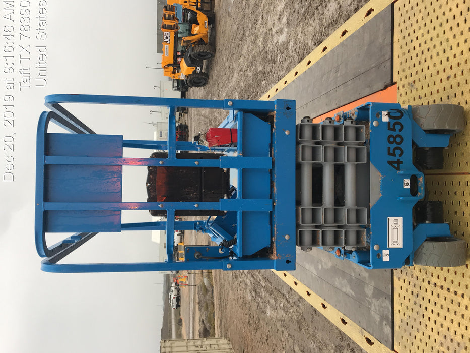 2019 Genie GS-1930 Fixed rails with chain Entry