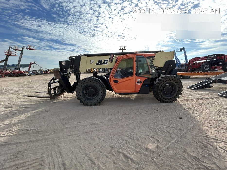 2019 JLG 1255