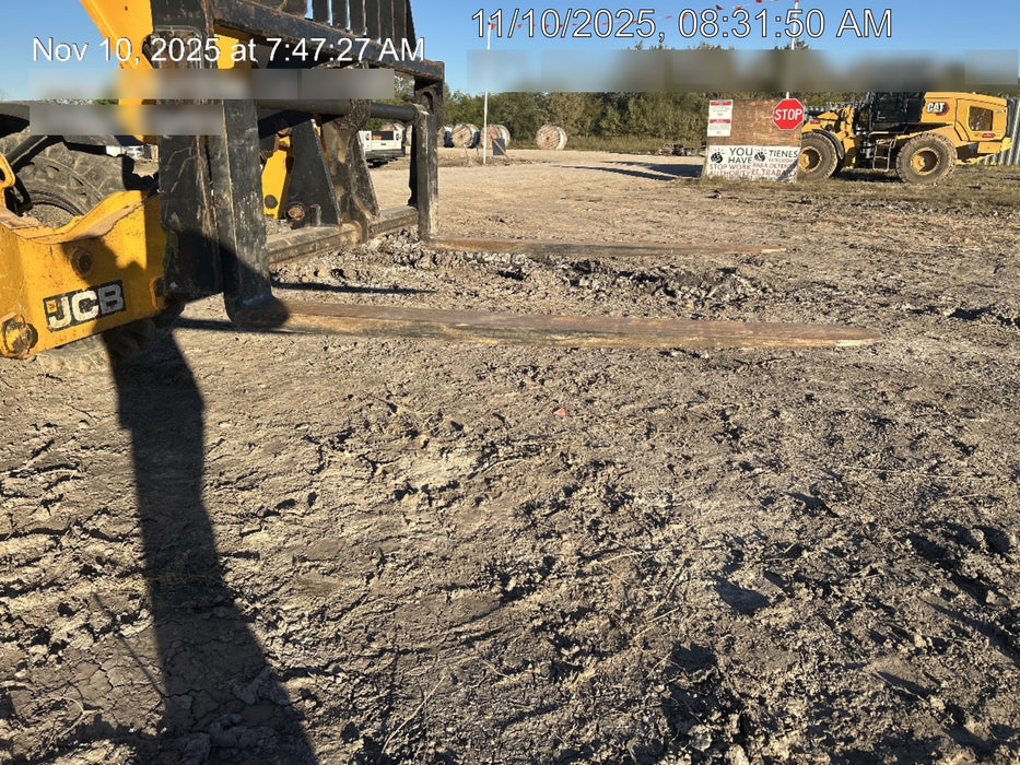 2019 JCB 512-56 74 HP w/CAB/HVAC, Beacon, Aux Hydraulics, Worklights, Solid Tires w/60" Carriage/Forks