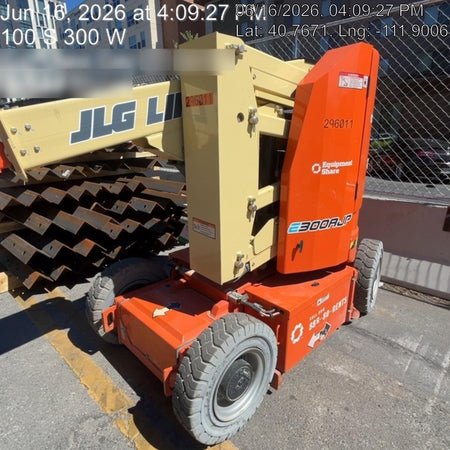 2023 JLG E300AJP