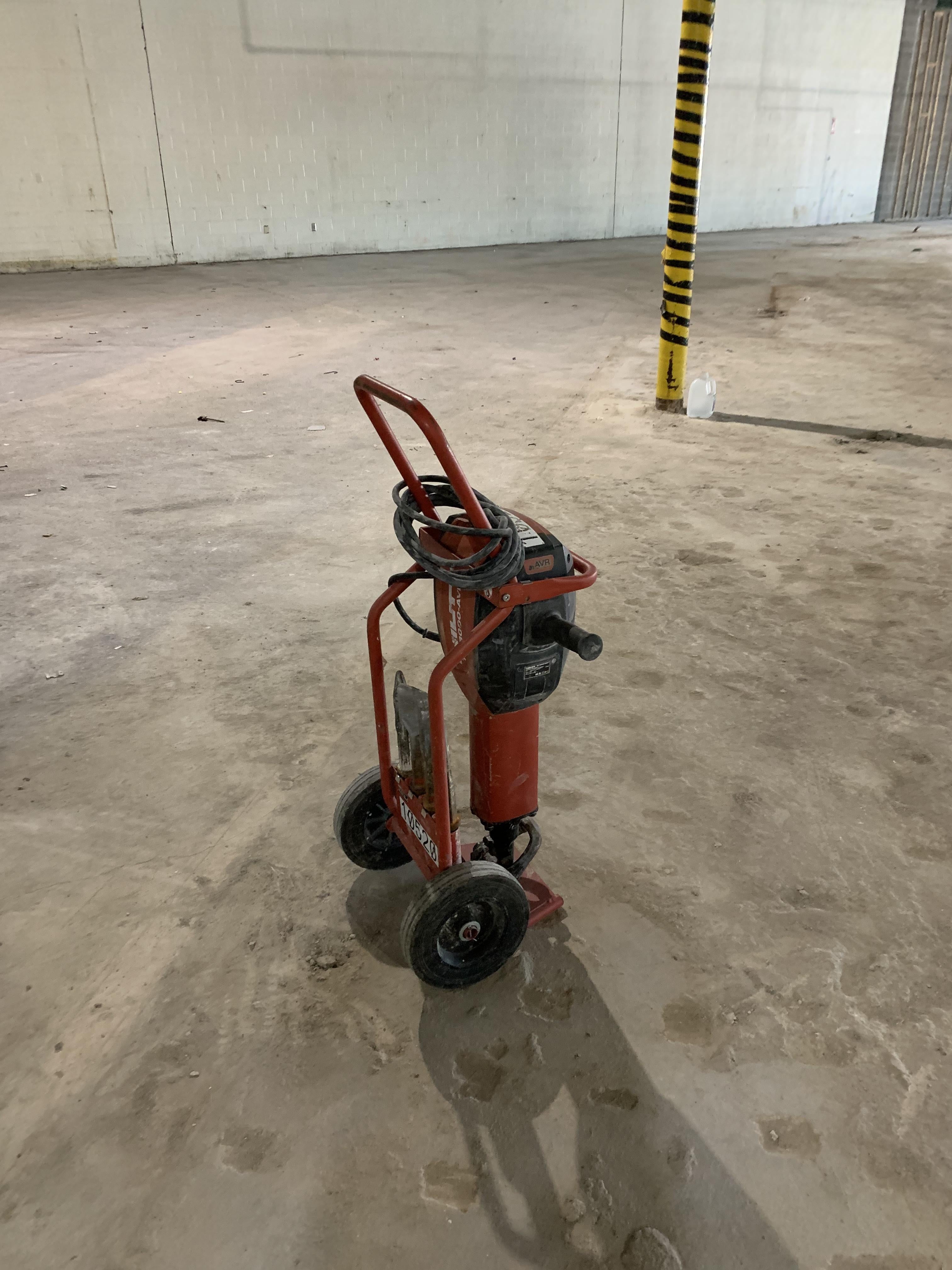 2020 HILTI TE 3000-AVR