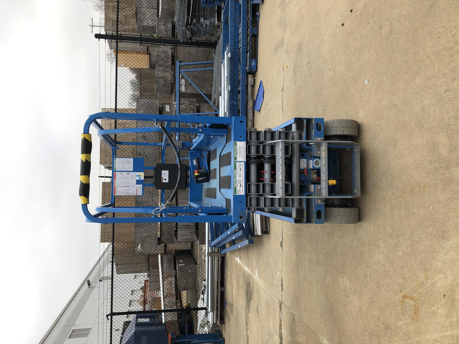 2019 Genie GS-1930 Fixed rails with chain Entry