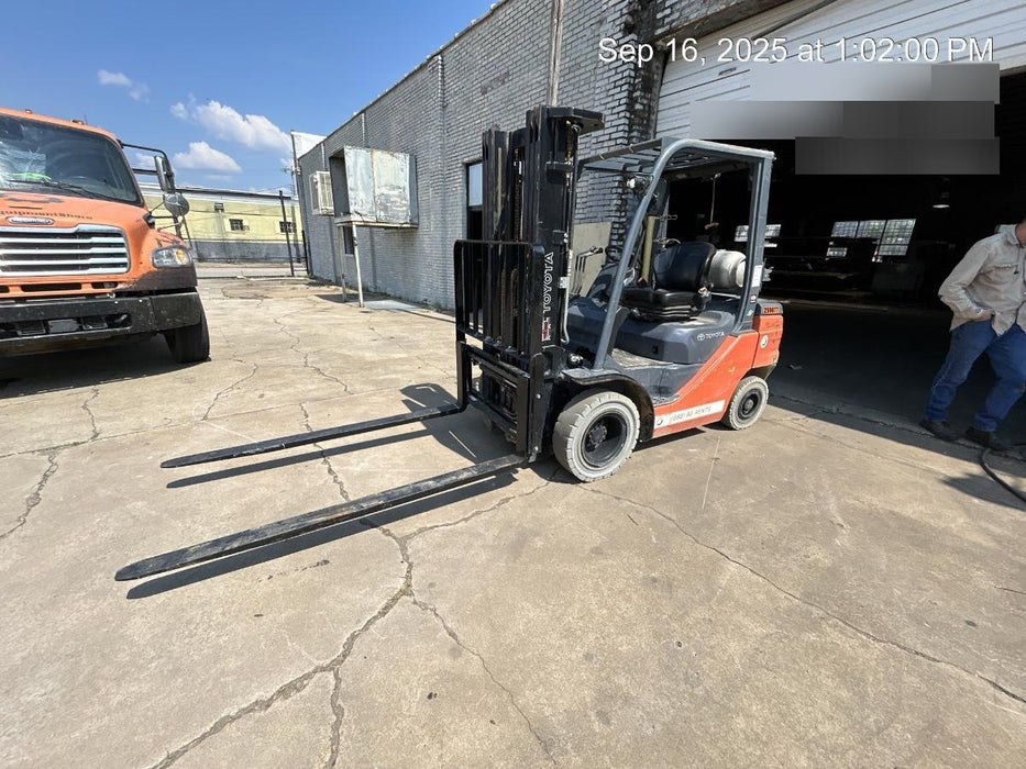 2022 TOYOTA 50-8FGU25