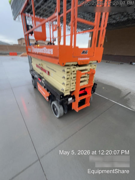 2022 JLG R4045