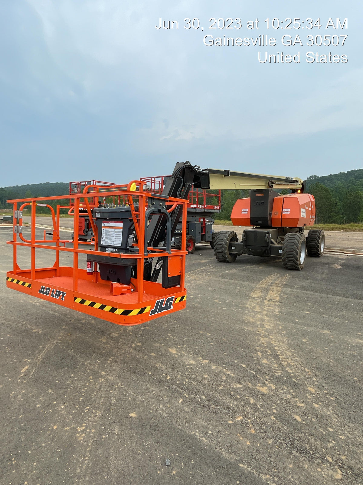 2023 JLG 800AJ