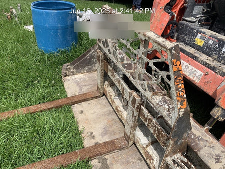 2021 PALADIN 48" Pallet Forks - Paladin