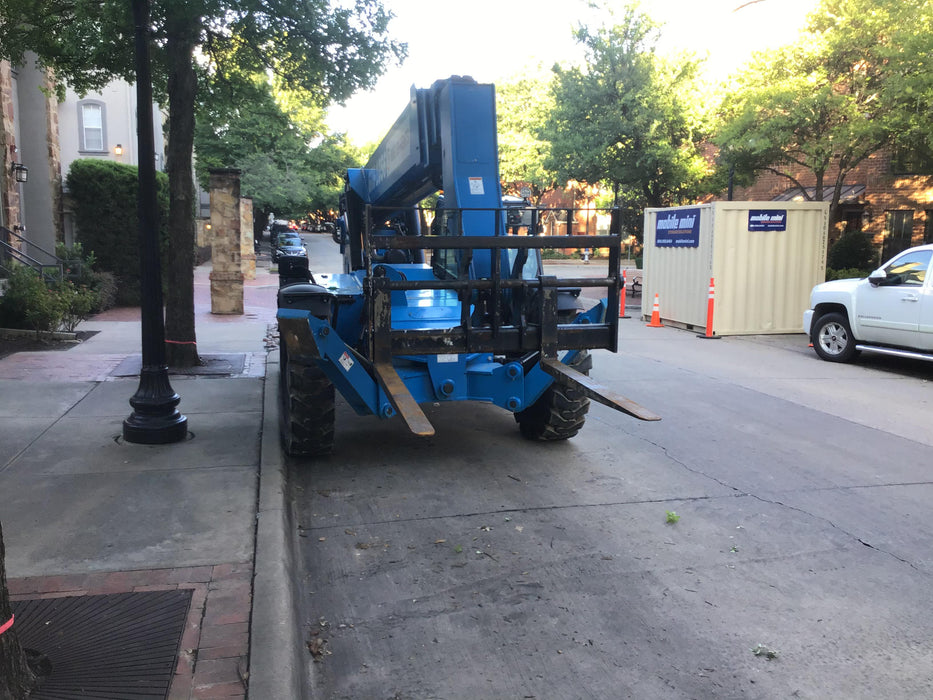 2019 Genie GTH-1056 Cab/Heat/AC, FF Tires, LED Work Lights, Beacon 60" QA Carriage, 60" Forks