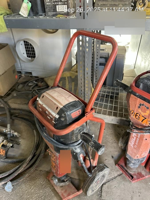 2020 HILTI TE 3000-AVR