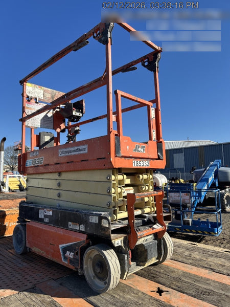 2021 JLG ES1932