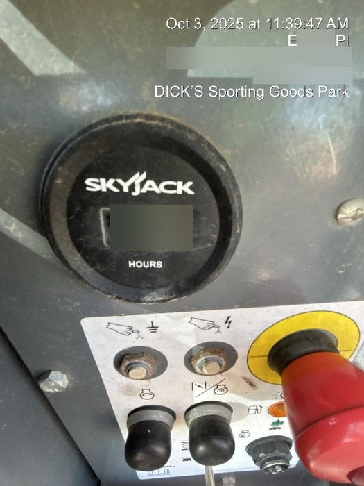 2017 SKYJACK SJ6832 RT