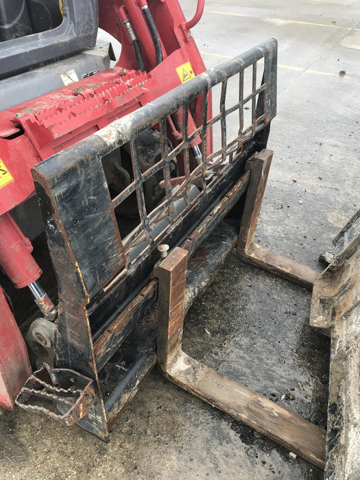 2019 WOODS 48" Pallet Forks - Woods