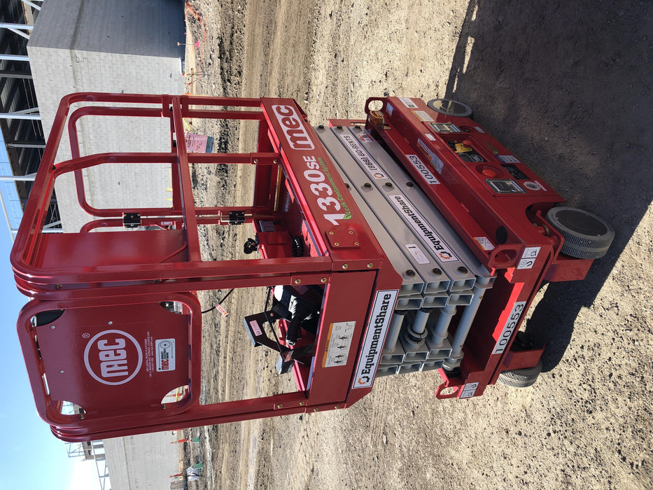 2020 MEC 1330SE Solid NM Tires, Steel Swing out Doors, LCS, Beacon, 900W Invertor