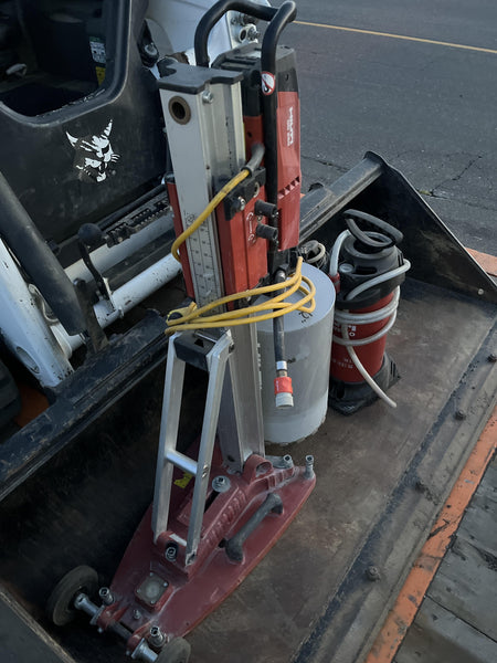 2020 HILTI DD250E