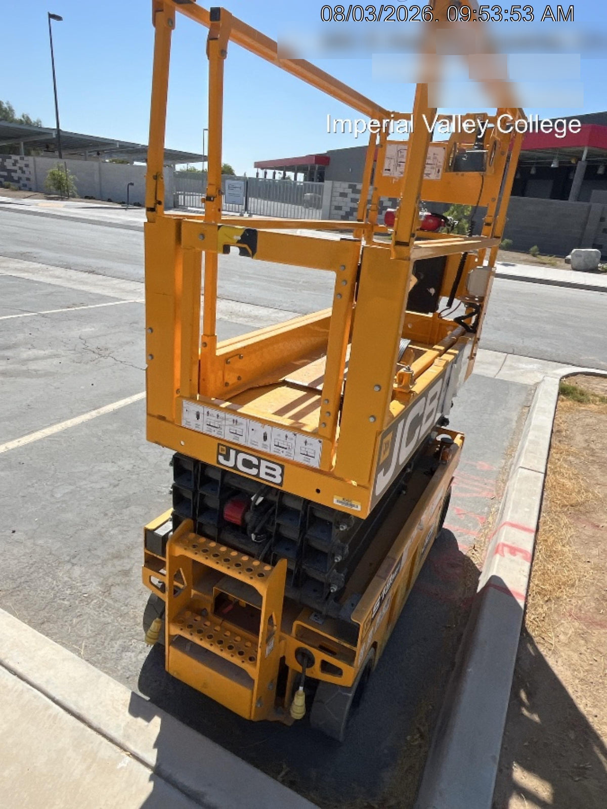 2022 JLG ES1932
