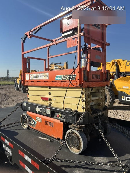 2021 JLG ES1932
