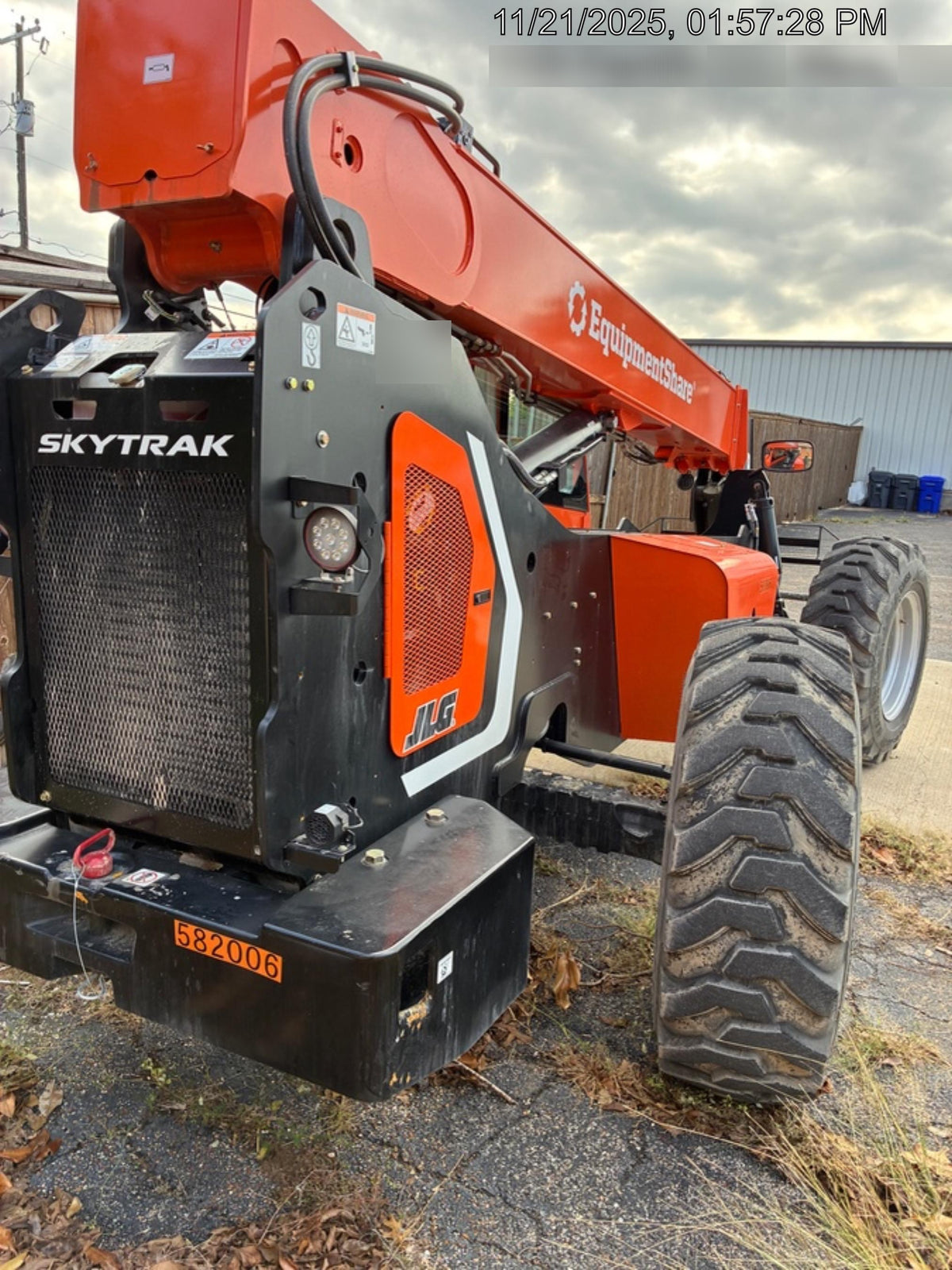 2025 SKYTRAK 8042