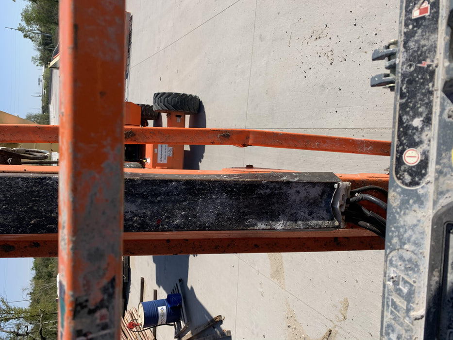 2020 JLG 860SJ