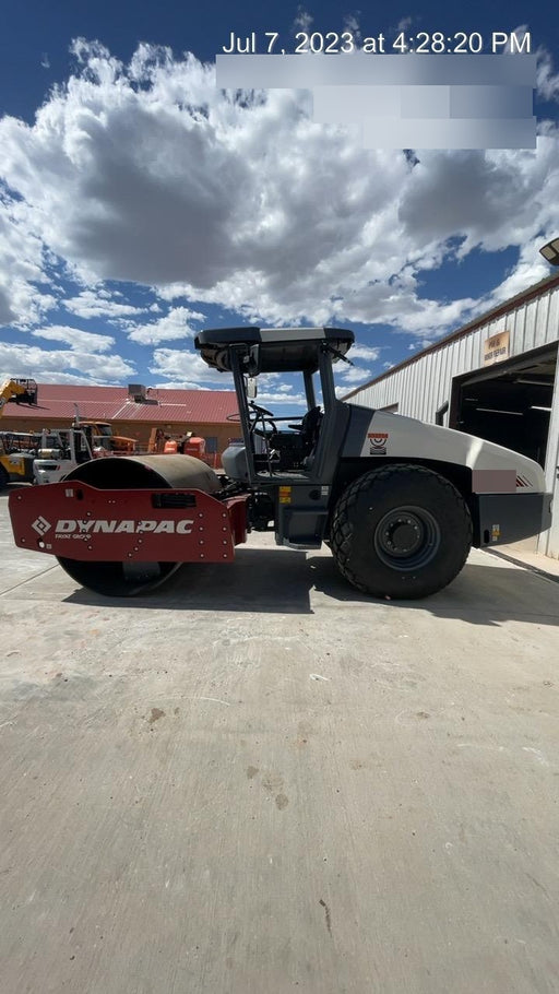 2023 DYNAPAC CA2500D