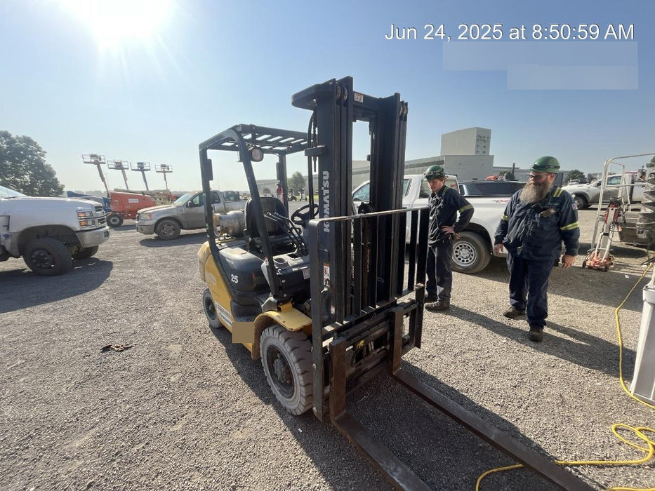 2018 KOMATSU FG25HT-16