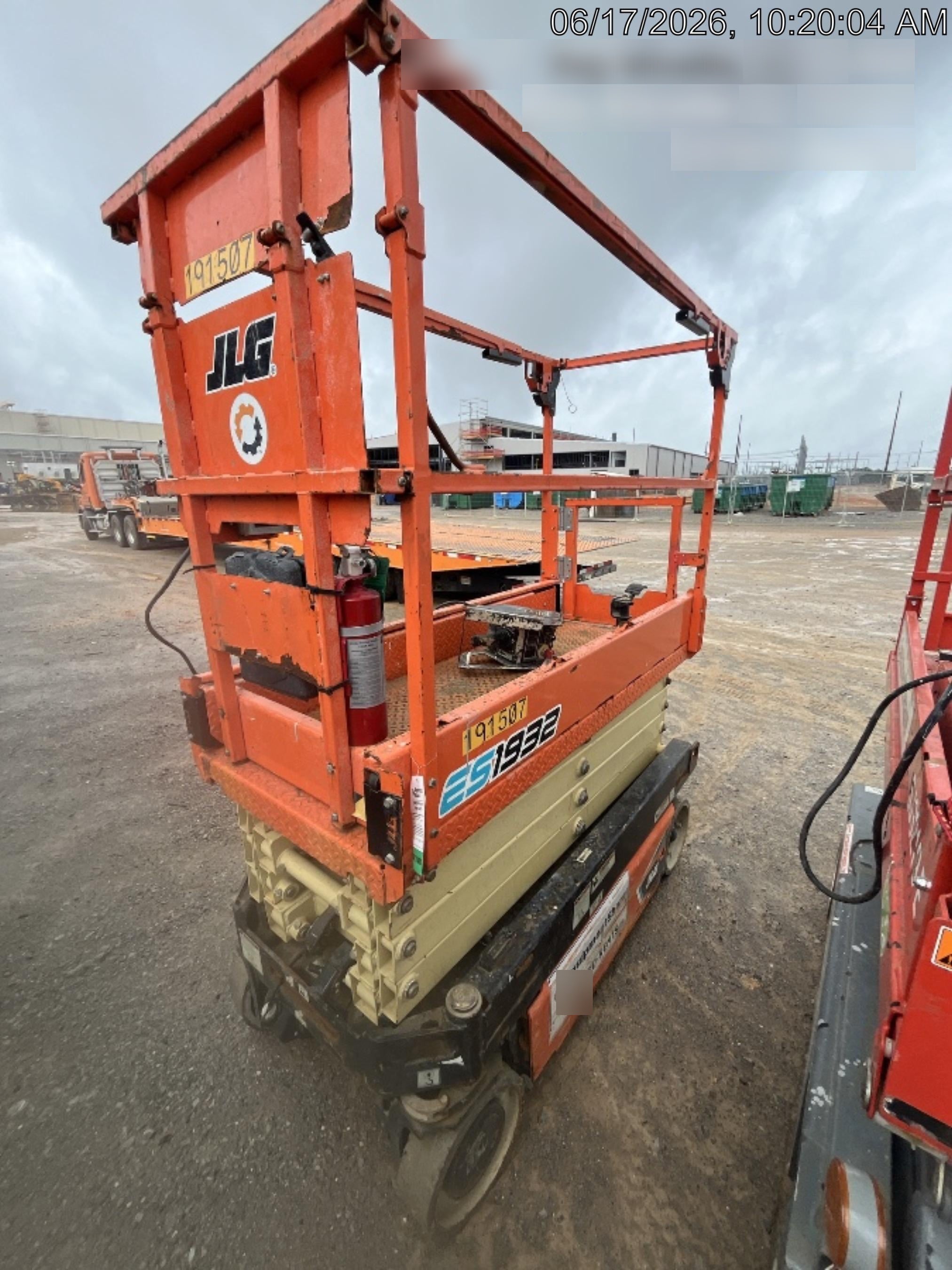 2021 JLG ES1932