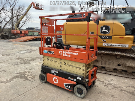 2022 JLG ES1932
