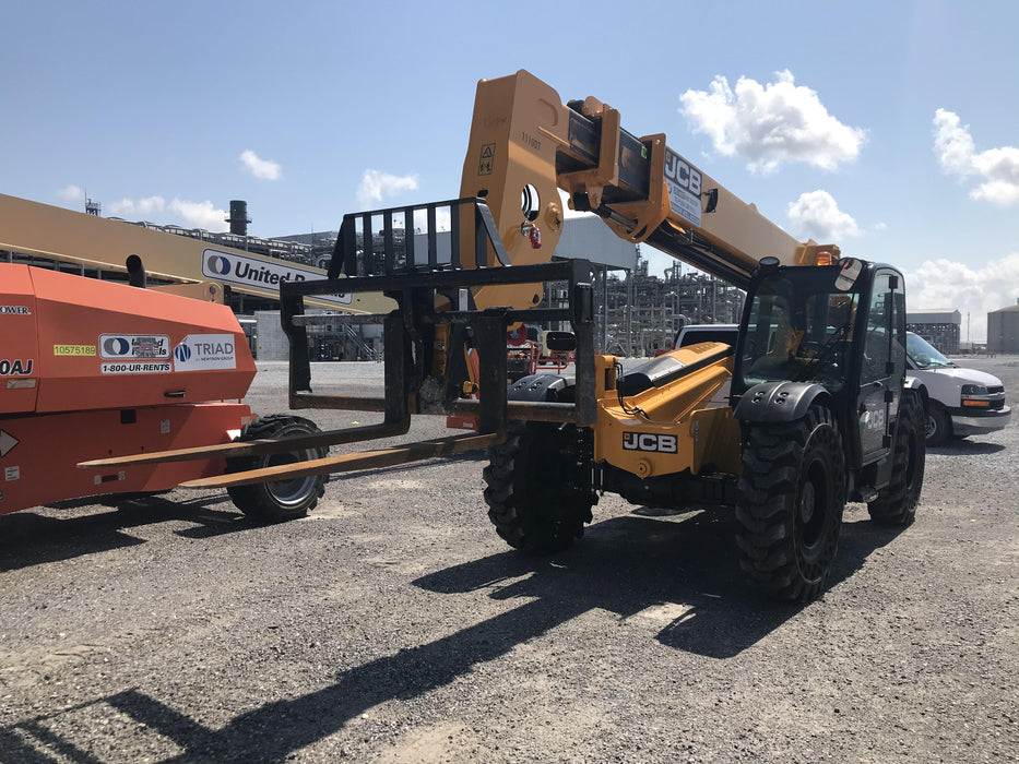 2020 JCB 509-42 Cab/Heat/Air, Solid Tires, Work Lights, Beacon, Aux Hydraulics, Back up Alarm, Lifting Eye, ES Decals