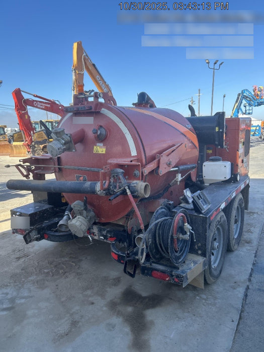 2020 Ditch Witch HX30 500G Spoils Tank, 80G Water Tank, 48" Lance, #3 Nozzel, VT9H 500 GAL HYD TRAILER