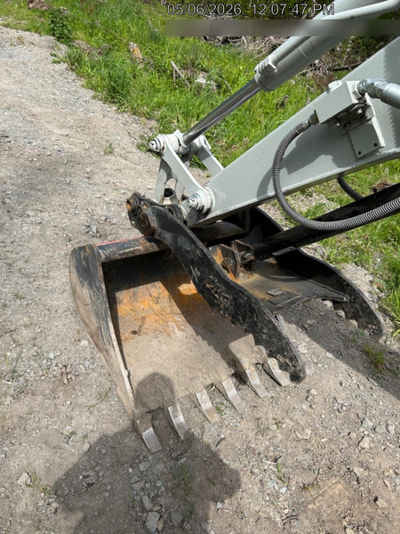 2025 TAKEUCHI TB250-2CR