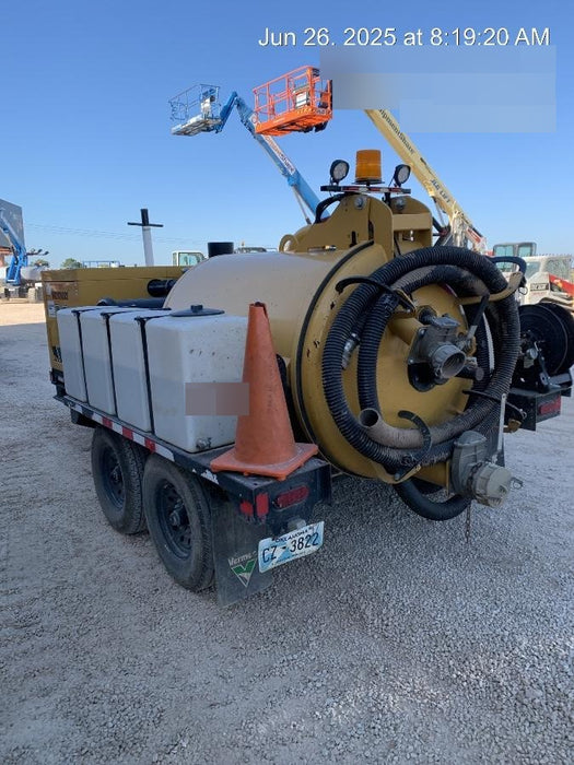 2023 Vac-Tron LP573XDT T4 Koehler Diesel Engine, 500 Gallon Debris Tank, x2 100 Gallon Water Tanks