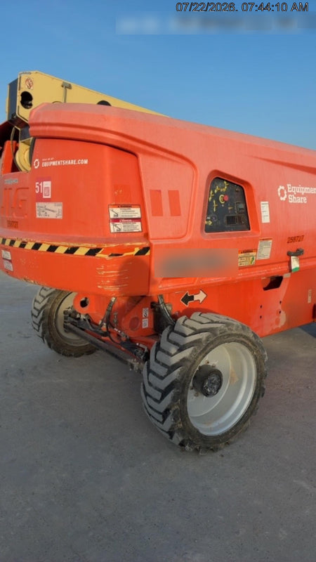 2022 JLG 660SJ